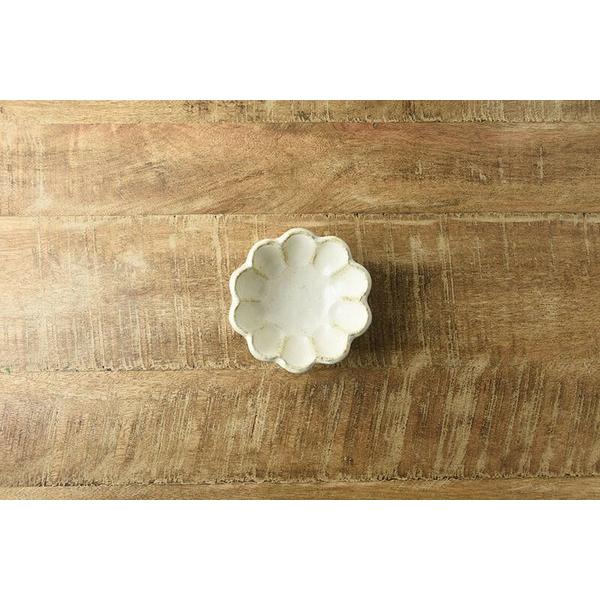 Kaneko Kohyo - Side Dish Bowl - White - Rinka Series - Handcrafted Japanese Mino Ware