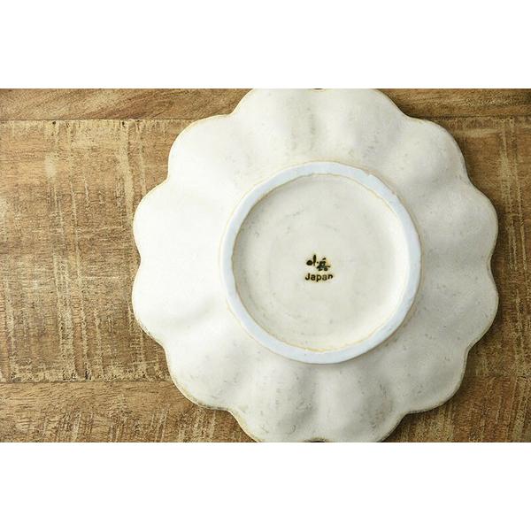 Kaneko Kohyo - Main Plate - White - Rinka Series - Handcrafted Japanese Mino Ware