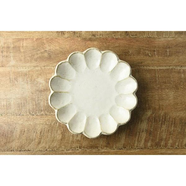 Kaneko Kohyo - Main Plate - White - Rinka Series - Handcrafted Japanese Mino Ware