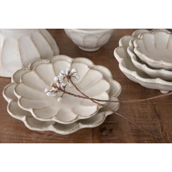 Kaneko Kohyo - Main Plate - White - Rinka Series - Handcrafted Japanese Mino Ware