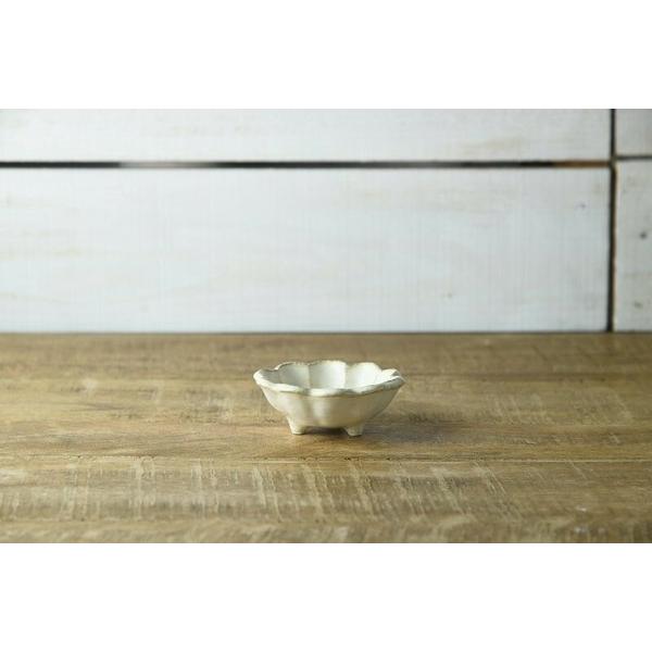 Kaneko Kohyo - Side Dish Bowl - White - Rinka Series - Handcrafted Japanese Mino Ware