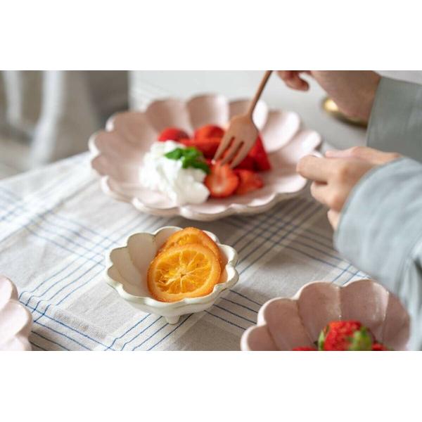 Kaneko Kohyo - Main Plate - Pink - Rinka Series - Handcrafted Japanese Mino Ware