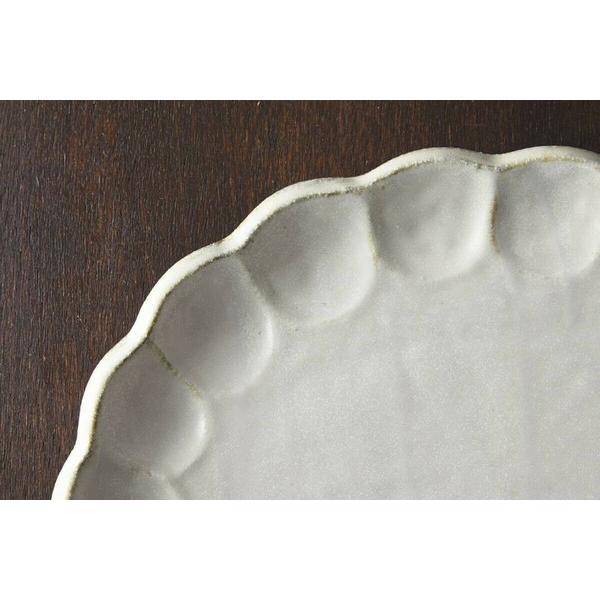 Kaneko Kohyo - Main Plate - White - Rinka Series - Handcrafted Japanese Mino Ware