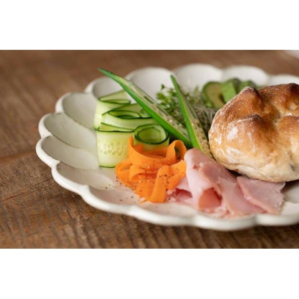 Kaneko Kohyo - Main Plate - White - Rinka Series - Handcrafted Japanese Mino Ware