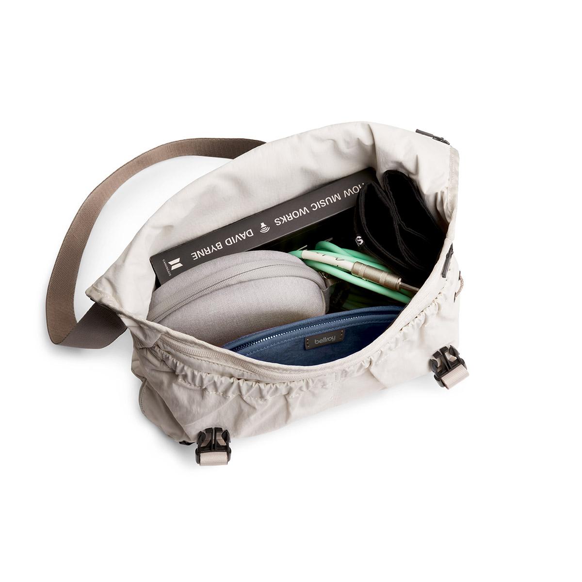 Bellroy Cinch	Messenger Bag