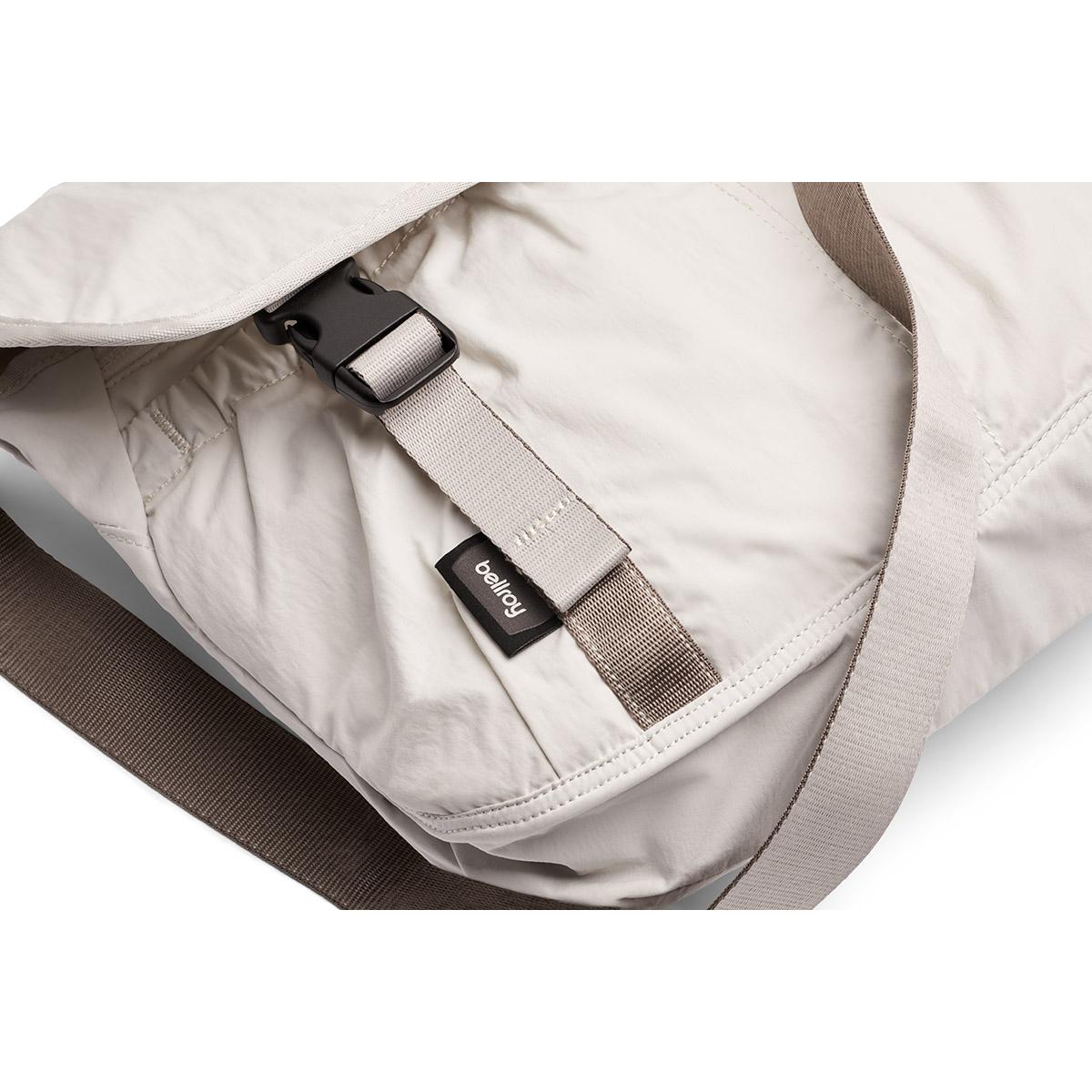 Bellroy Cinch	Messenger Bag
