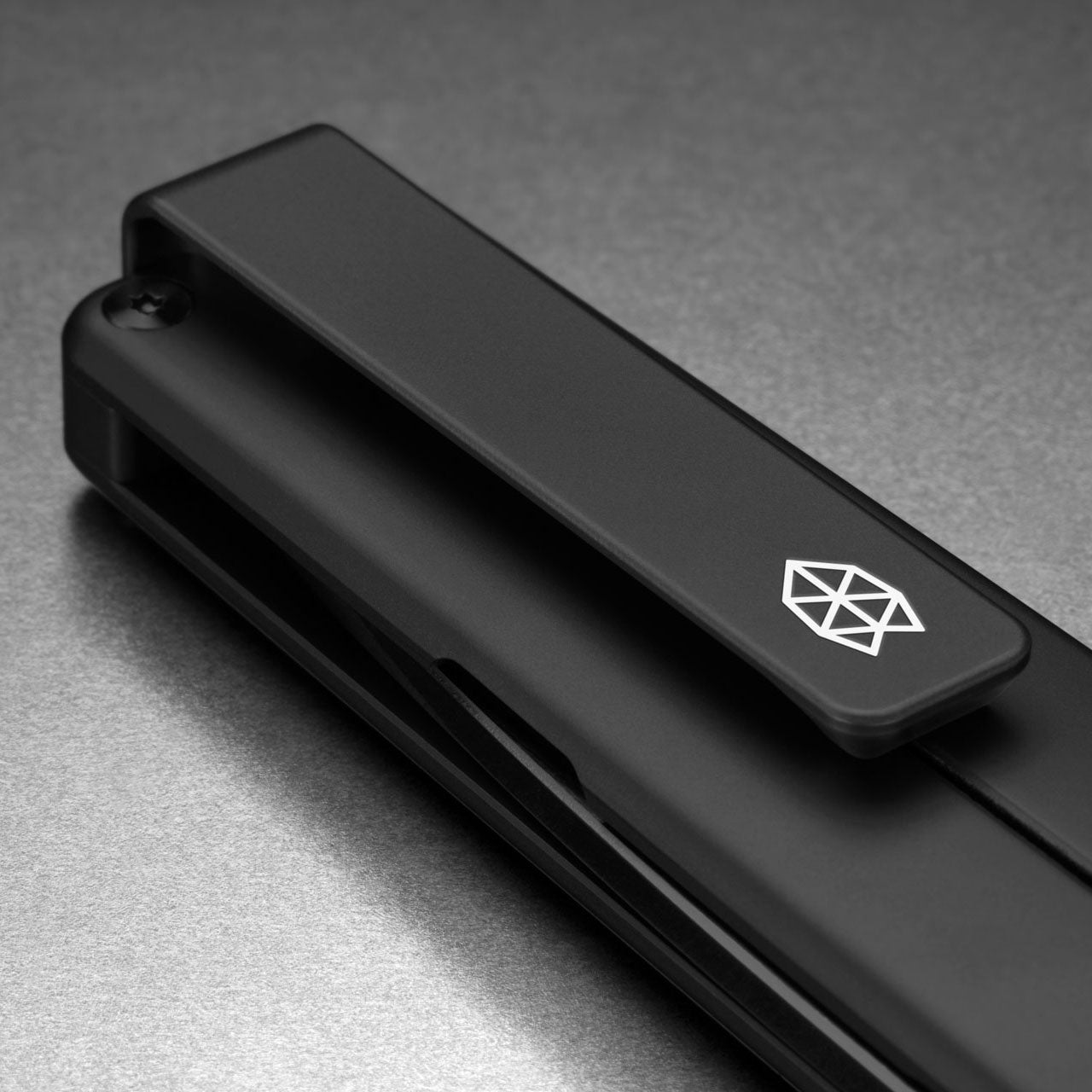 James The Chapter 2 Knife