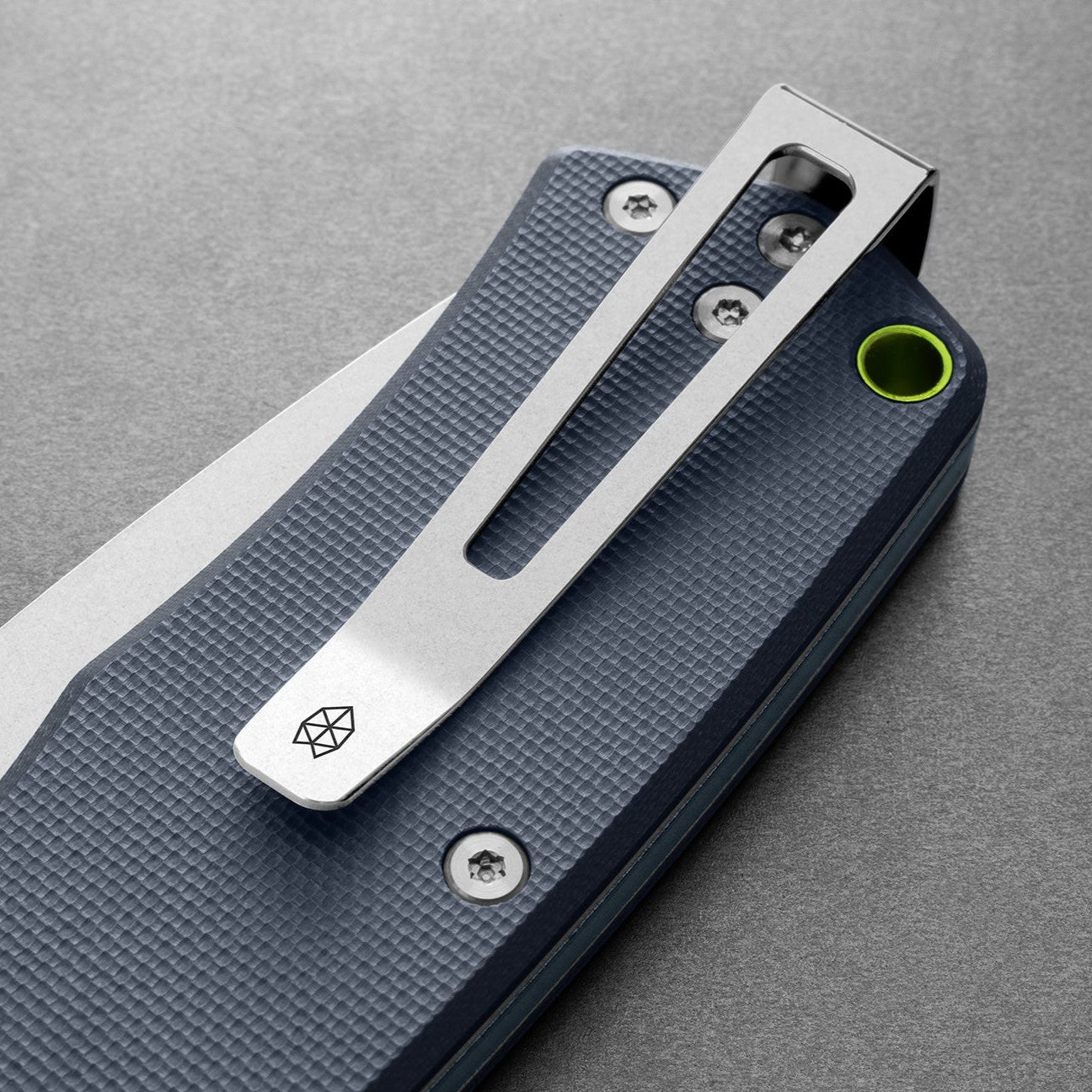 James The Folsom Knife