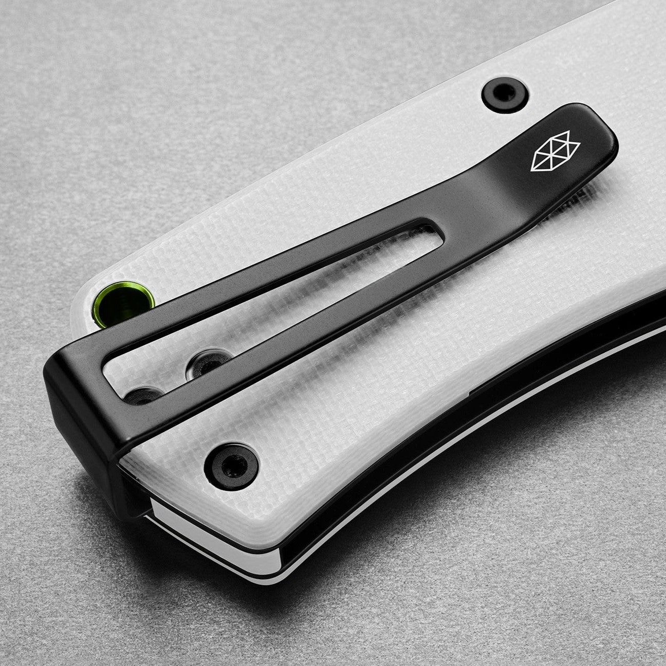 James The Folsom Knife