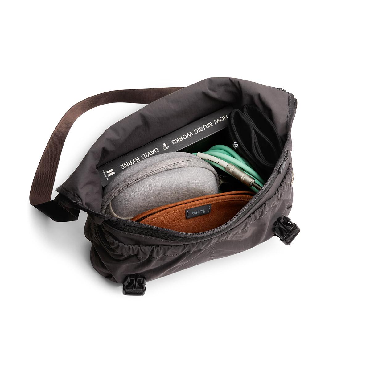 Bellroy Cinch	Messenger Bag