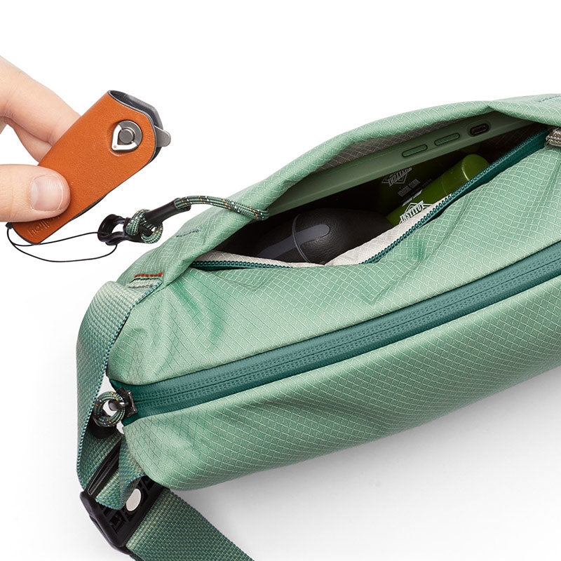 Bellroy Lite Sling Mini