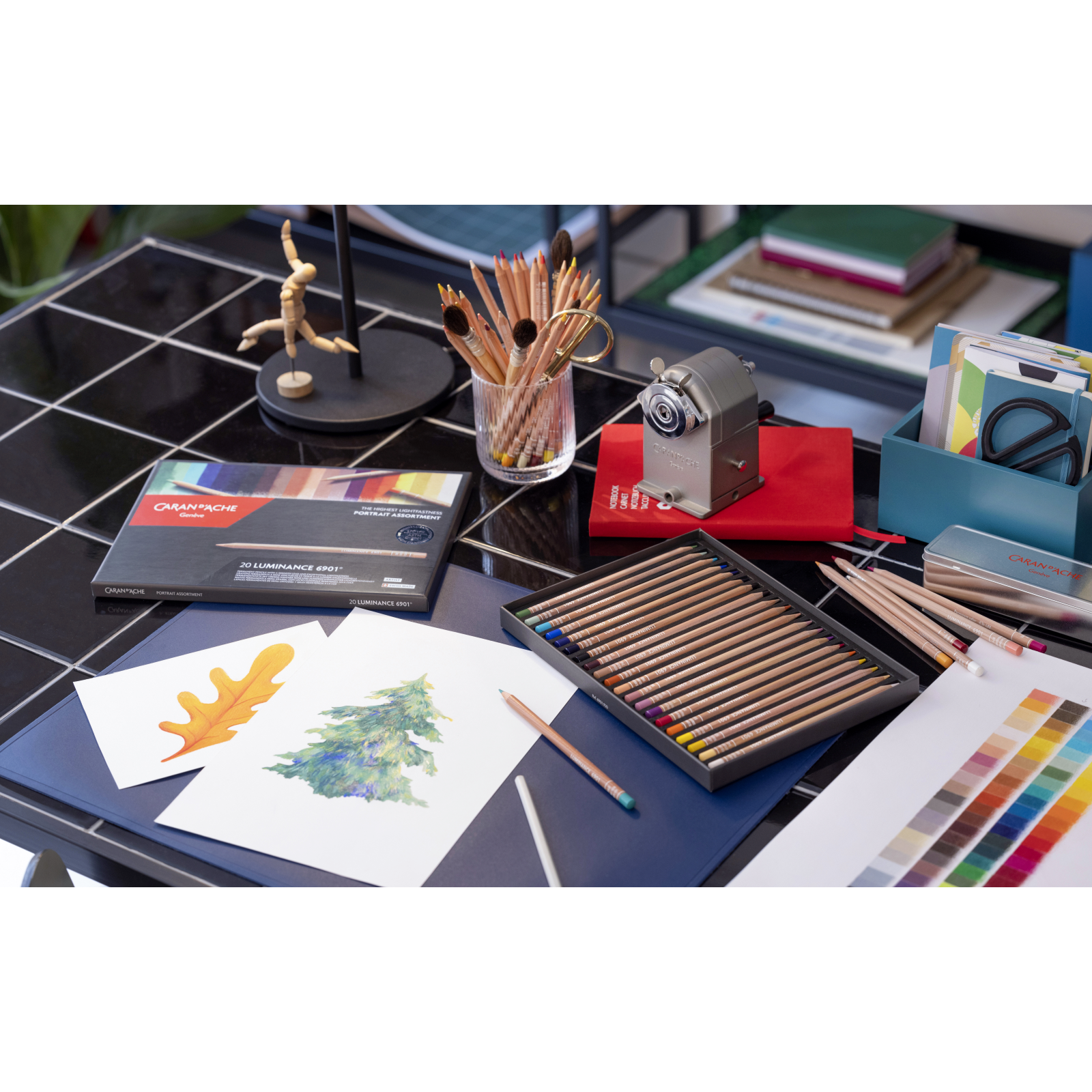 Caran d'Ache Luminance 6901 Colour Pencil